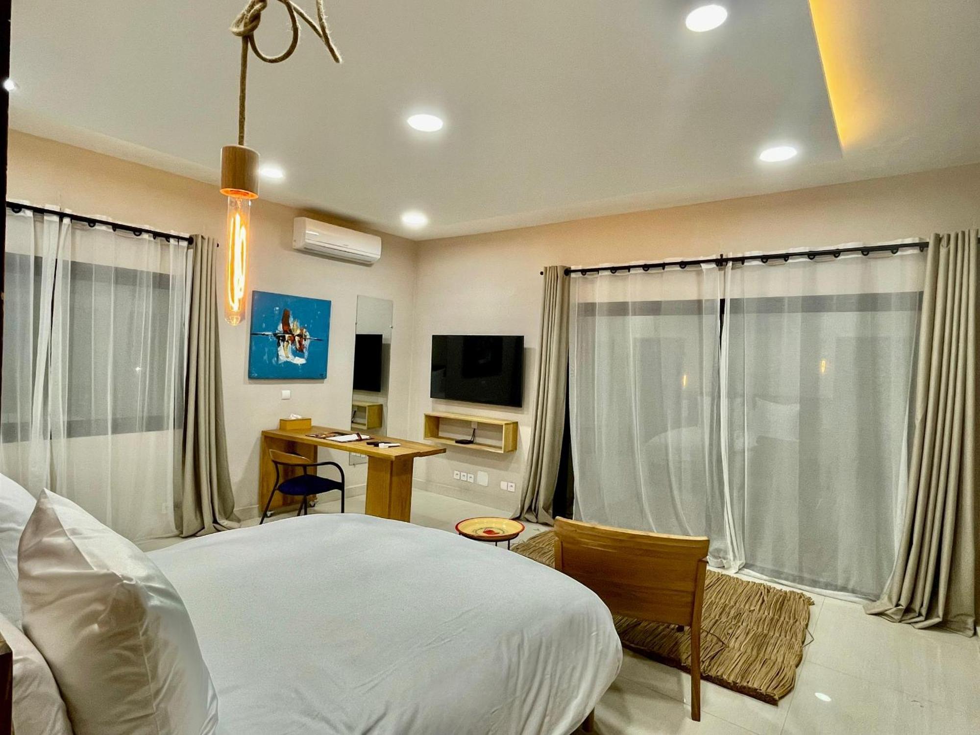 Le Kentia Otel Lomé Dış mekan fotoğraf