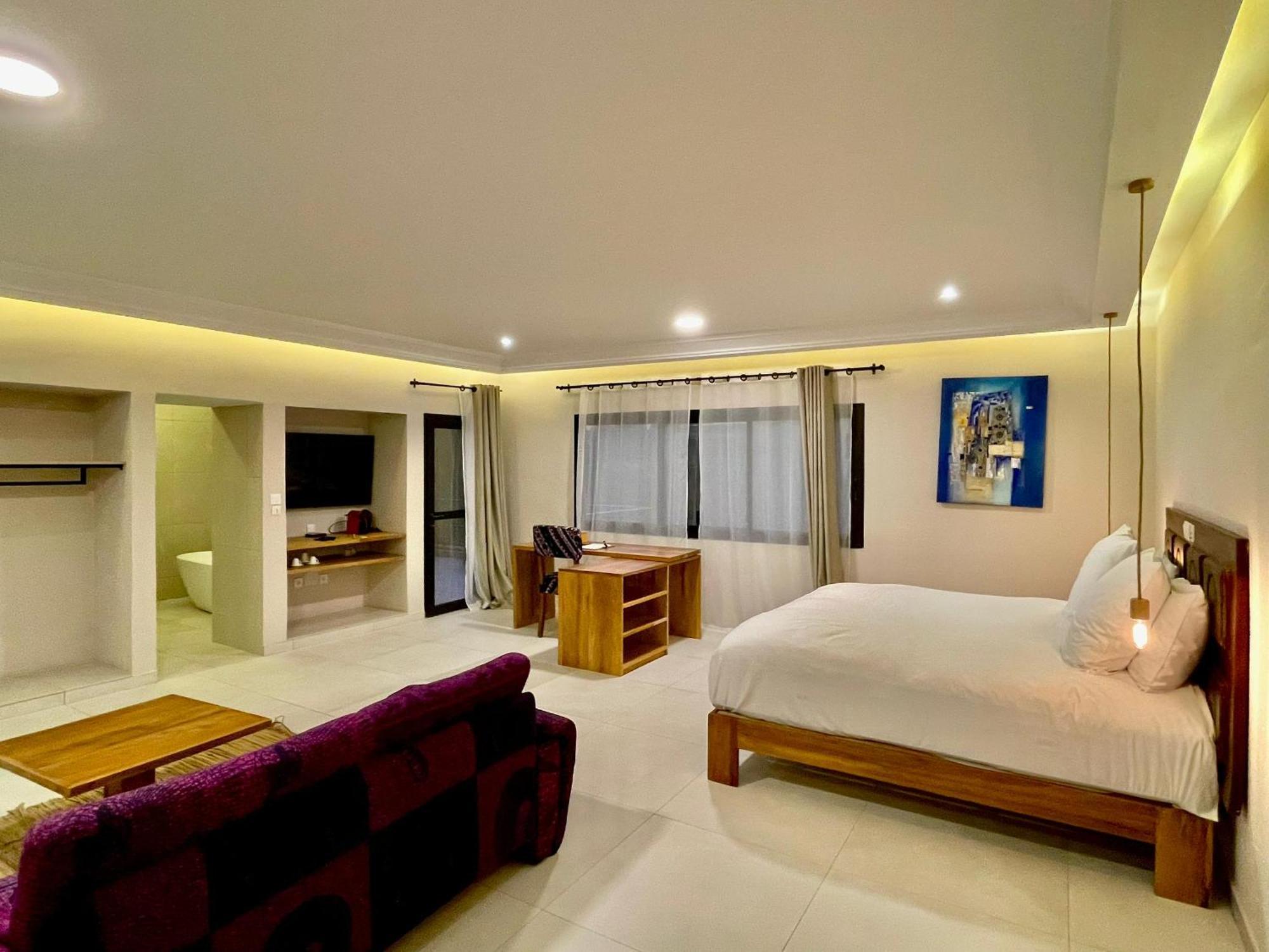 Le Kentia Otel Lomé Dış mekan fotoğraf