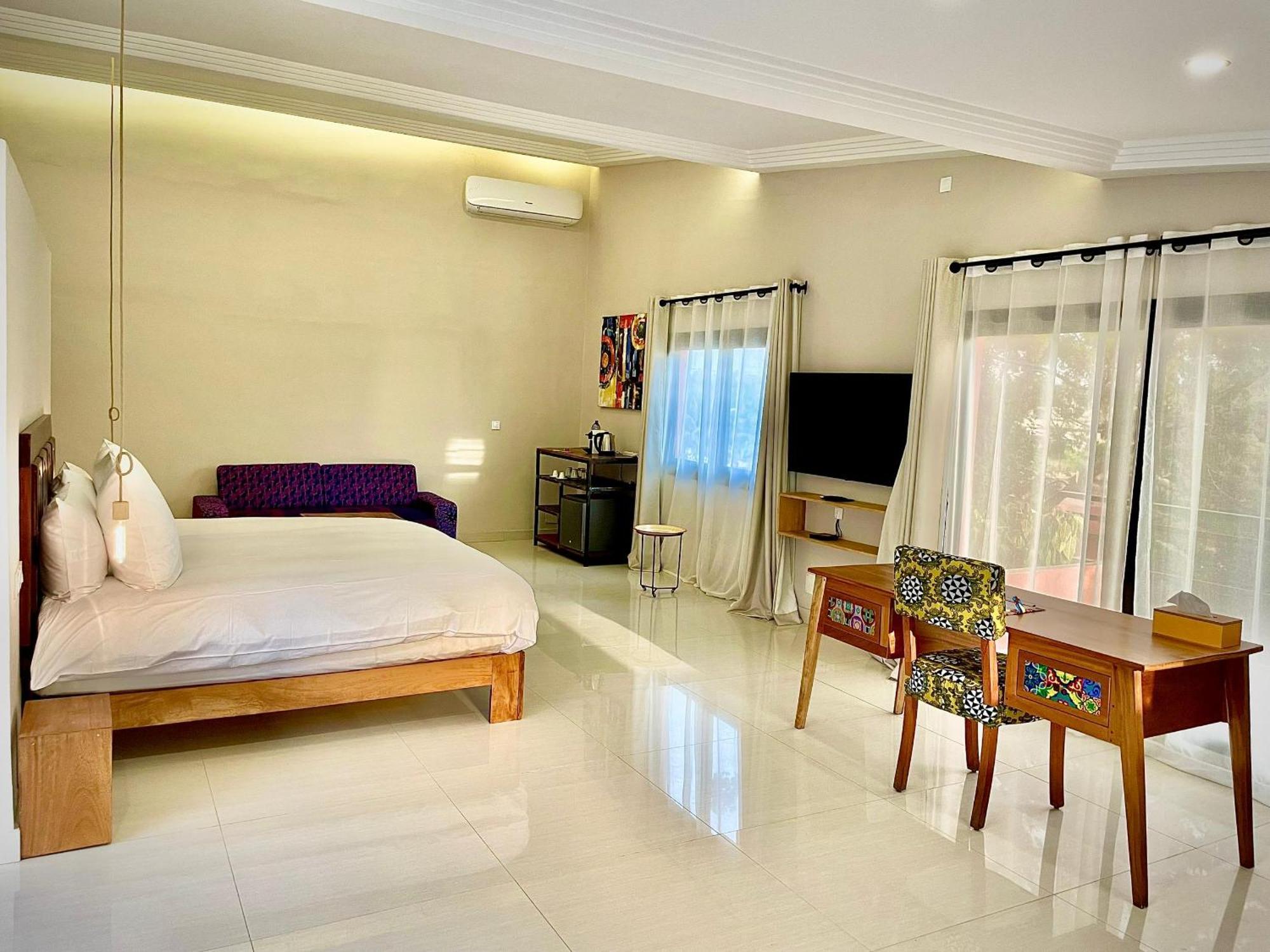 Le Kentia Otel Lomé Dış mekan fotoğraf